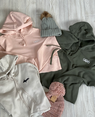 Women's Cropped Hoodie